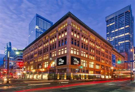 saks stores toronto